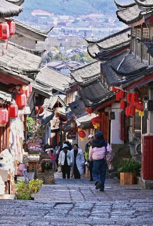 A股:周末消息不断,明天开盘,这三个信号请务必留意!